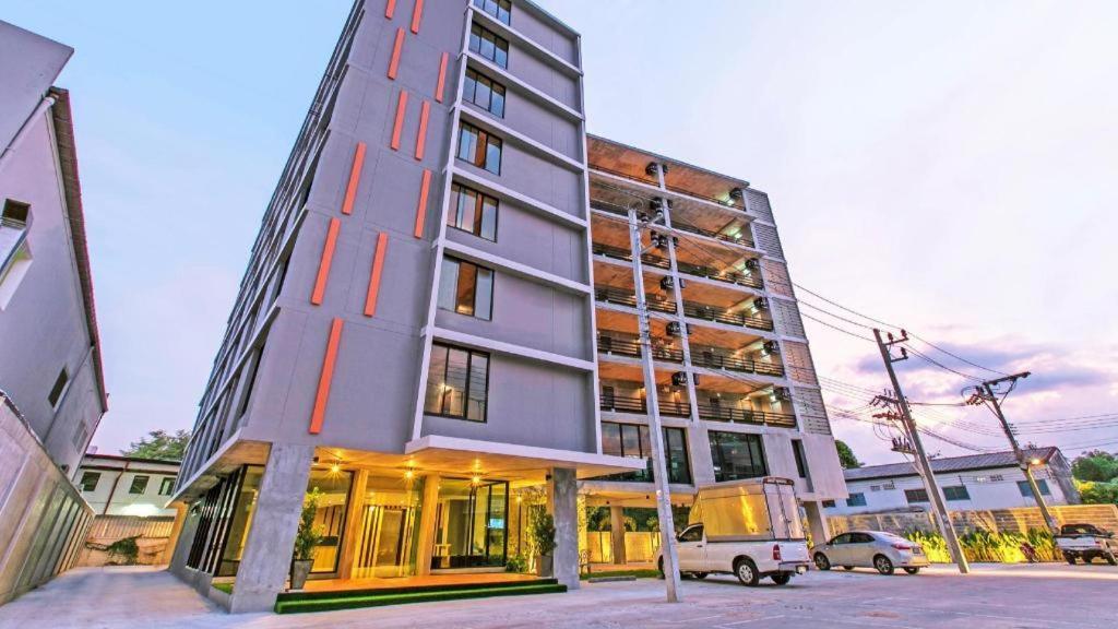 B2 Phuket Boutique & Budget Hotel Екстер'єр фото