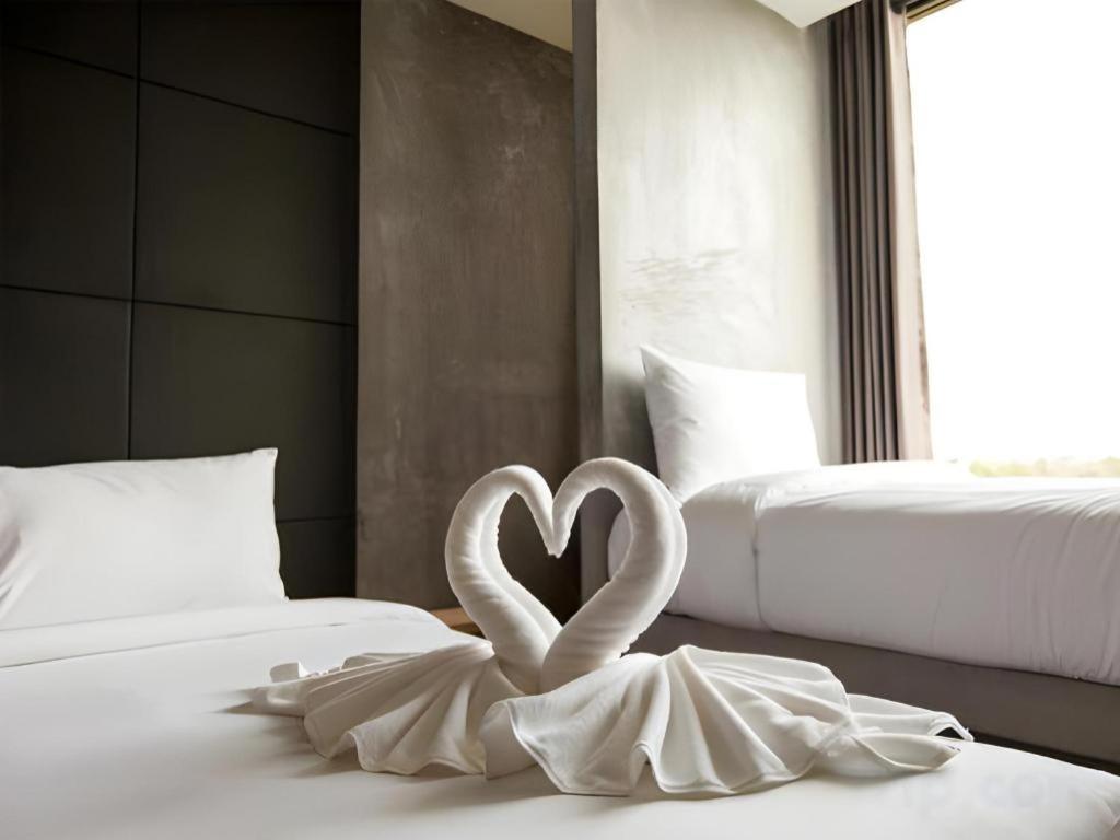 B2 Phuket Boutique & Budget Hotel Екстер'єр фото