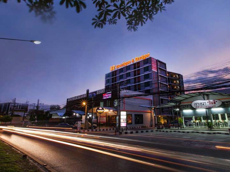 B2 Phuket Boutique & Budget Hotel Екстер'єр фото